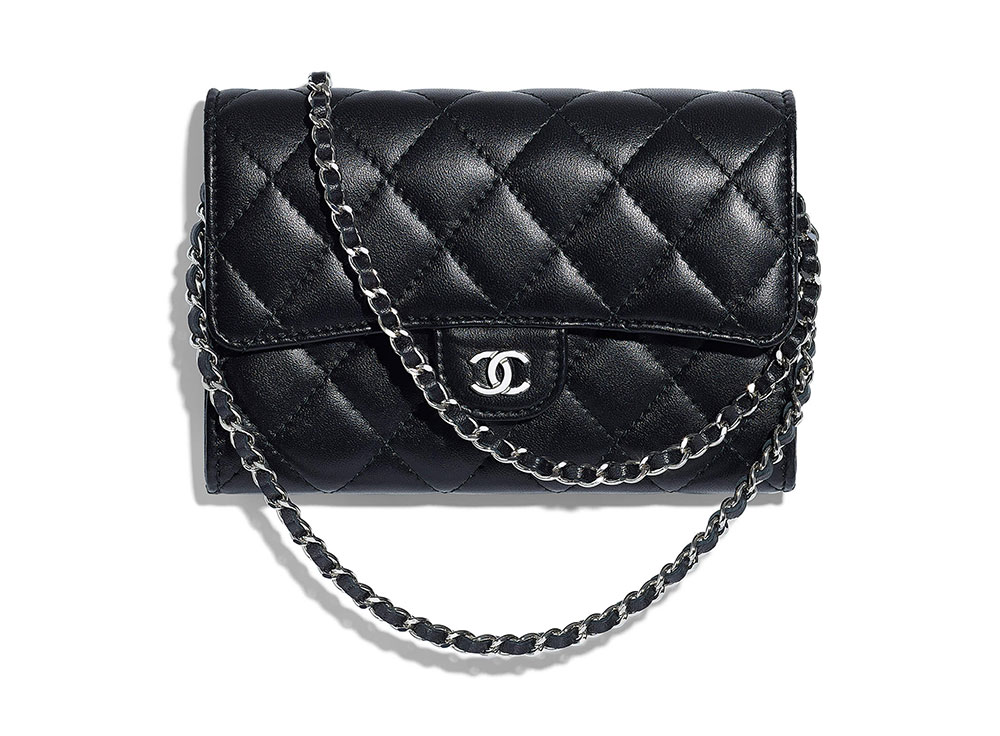 Chanel - Classic Wallet on Chain