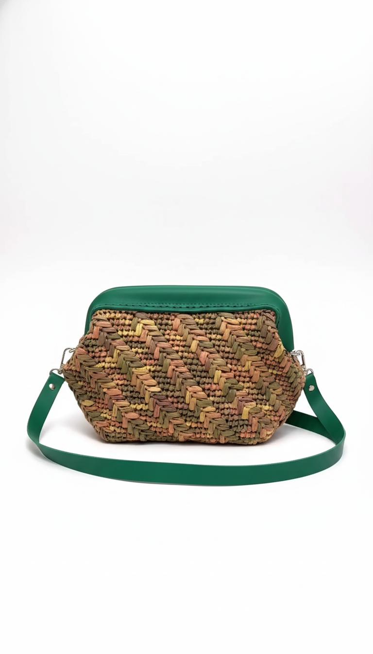 Instagram post by @ayshahobi