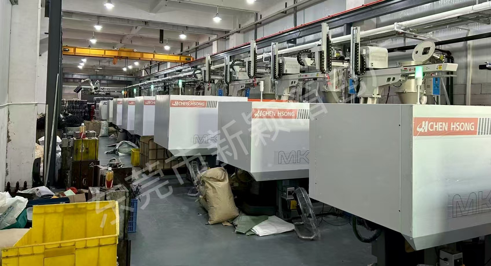 Dongguan City Zhongtang Xinying Luggage and Bags Factory product 1