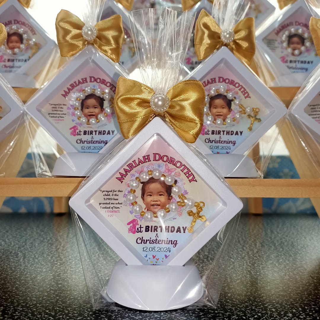 Floating And 3d Frame image 4