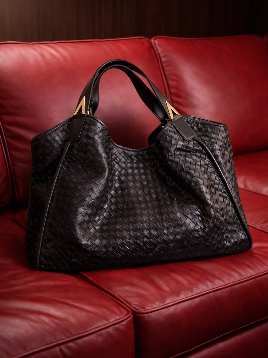 Woven & Textured Leather image 4