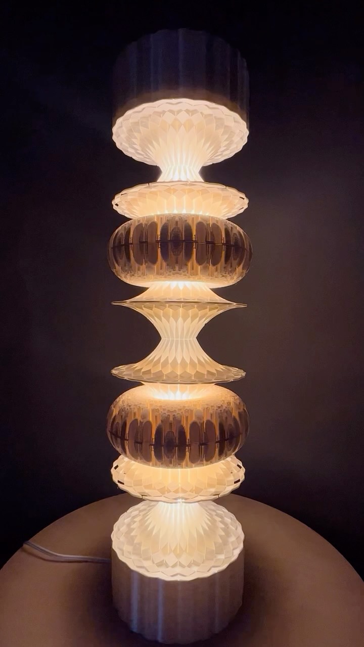 Sculptural & Artistic Lamp image 4