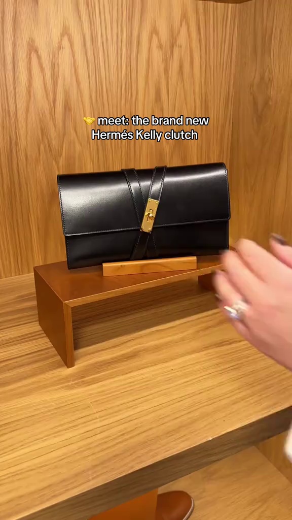 TikTok post by @theluxurymama