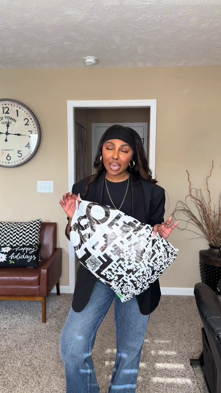 TikTok post by @lachelletrends