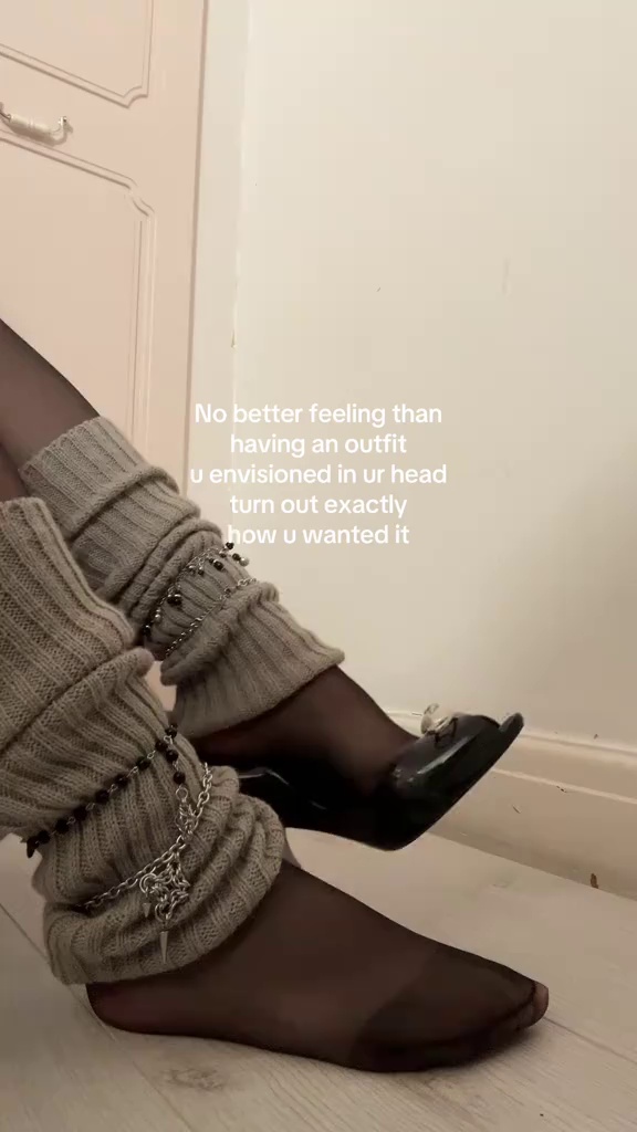 TikTok post by @eeleemisu