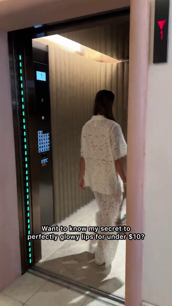 TikTok post by @reneeekalo