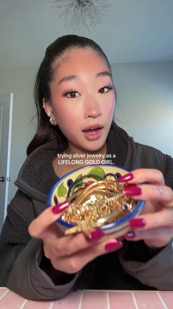 TikTok post by @hannahsophiakim