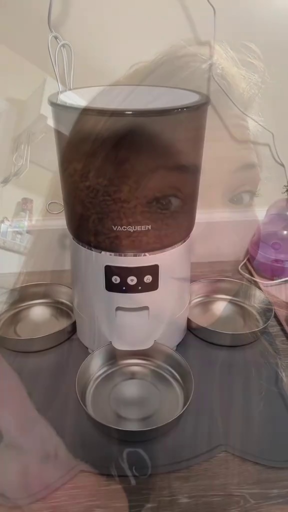 TikTok post by @emookitkats